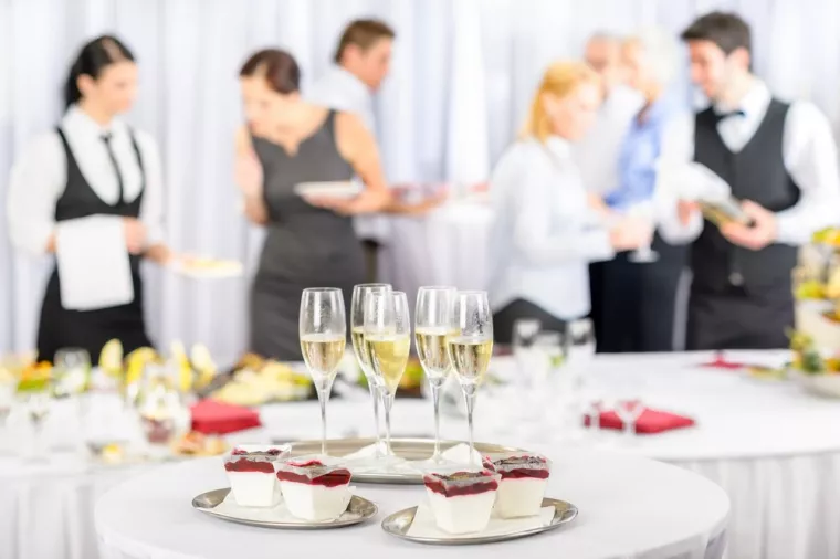 Privatiser un restaurant avec buffet pour la soirée à l'occasion d'un baptème, Le Tampon, Le Relais Commerson